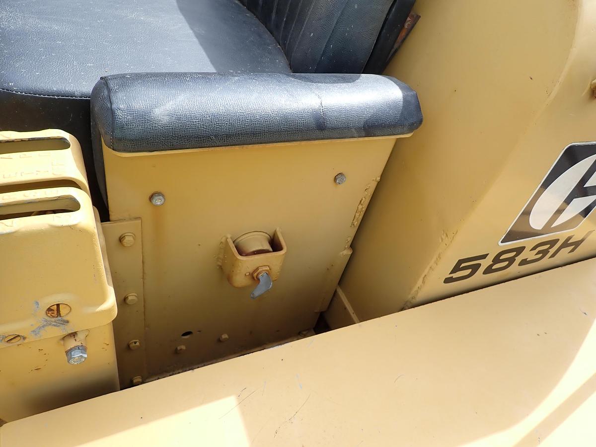 Used 1971 CAT 583H Crawler Pipelayer REAR WINCH