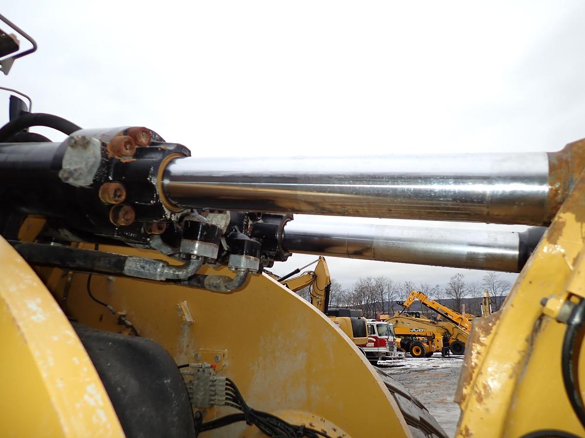 Used 2018 CAT 980M Wheel Loader