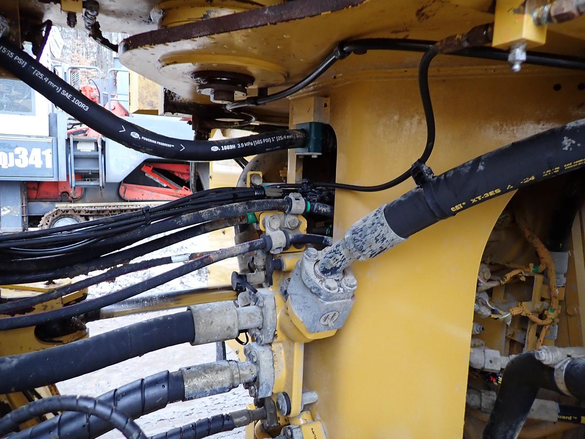 Used 2018 CAT 980M Wheel Loader