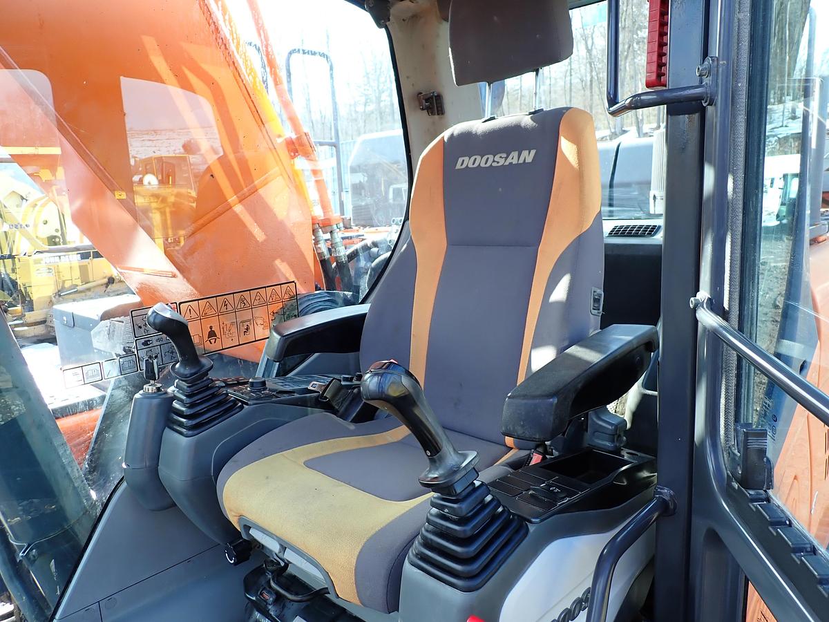 Used 2015 Doosan DX300 LC-5 Long Reach Excavator