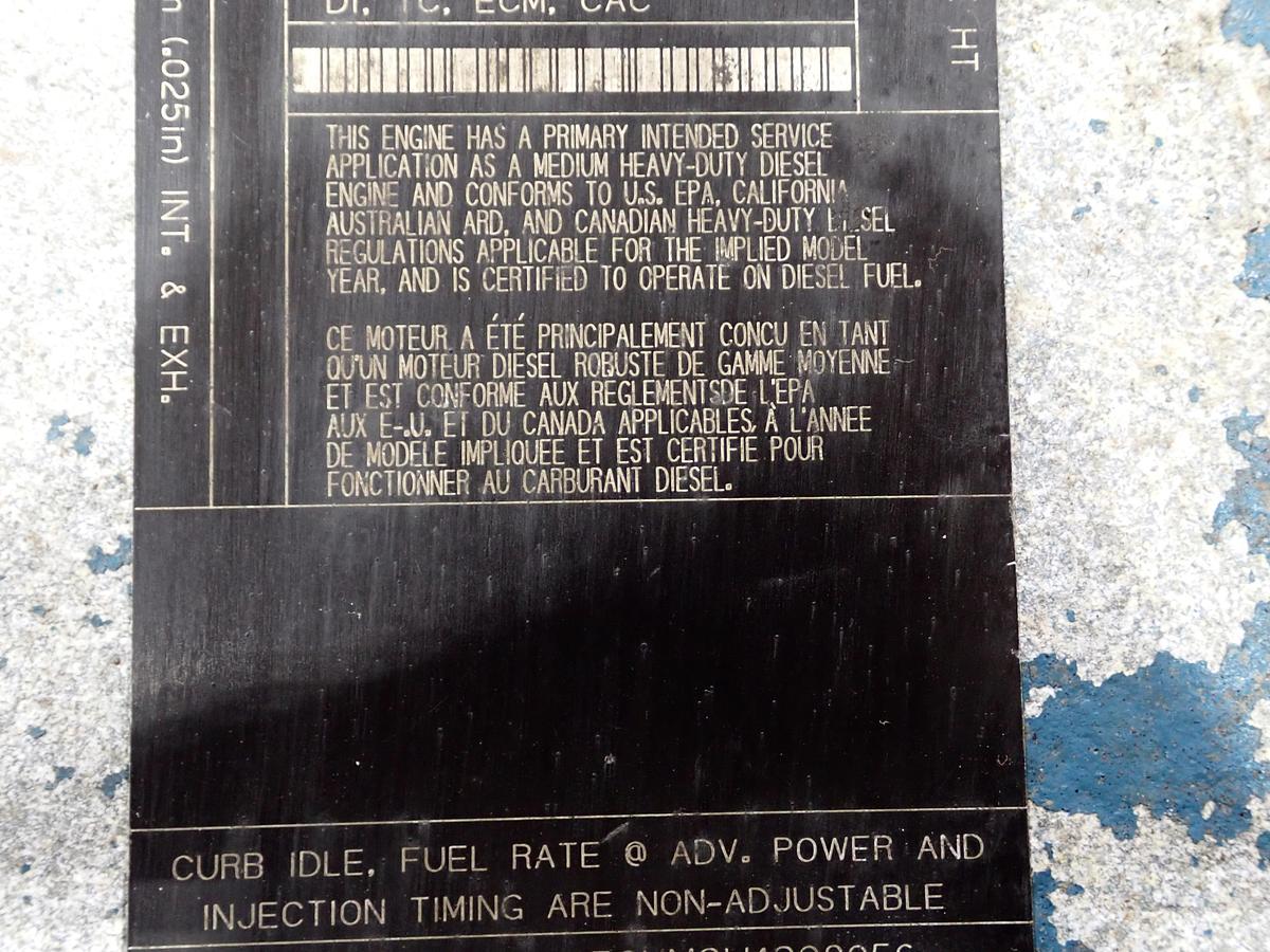 Used 2000 International DT466E HT