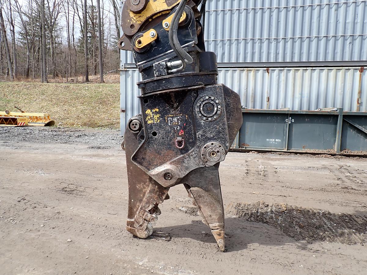 Used 2016 CAT MP318 Multiprocessor Concrete Shear