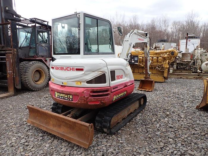 Used 2016 Takeuchi TB240 Mini Excavator LOW HOURS! EROPS A/C Aux Hydraulics TB-240