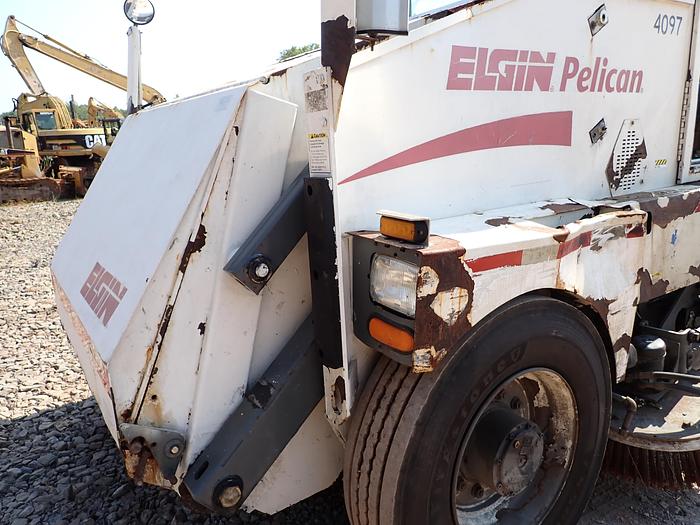 Used 2005 Elgin Pelican