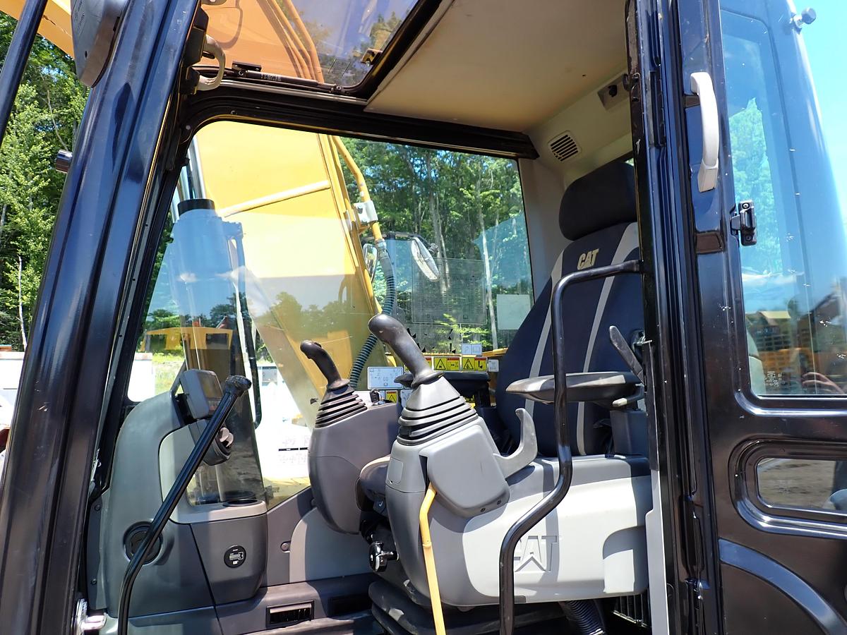 Used 2020 CAT 313FL GC Excavator w/ CAT PROGRESSIVE THUMB