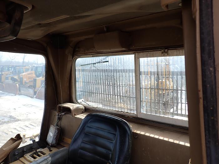 Used 1982 CAT D5B Crawler Dozer w/ CAB & WINCH 