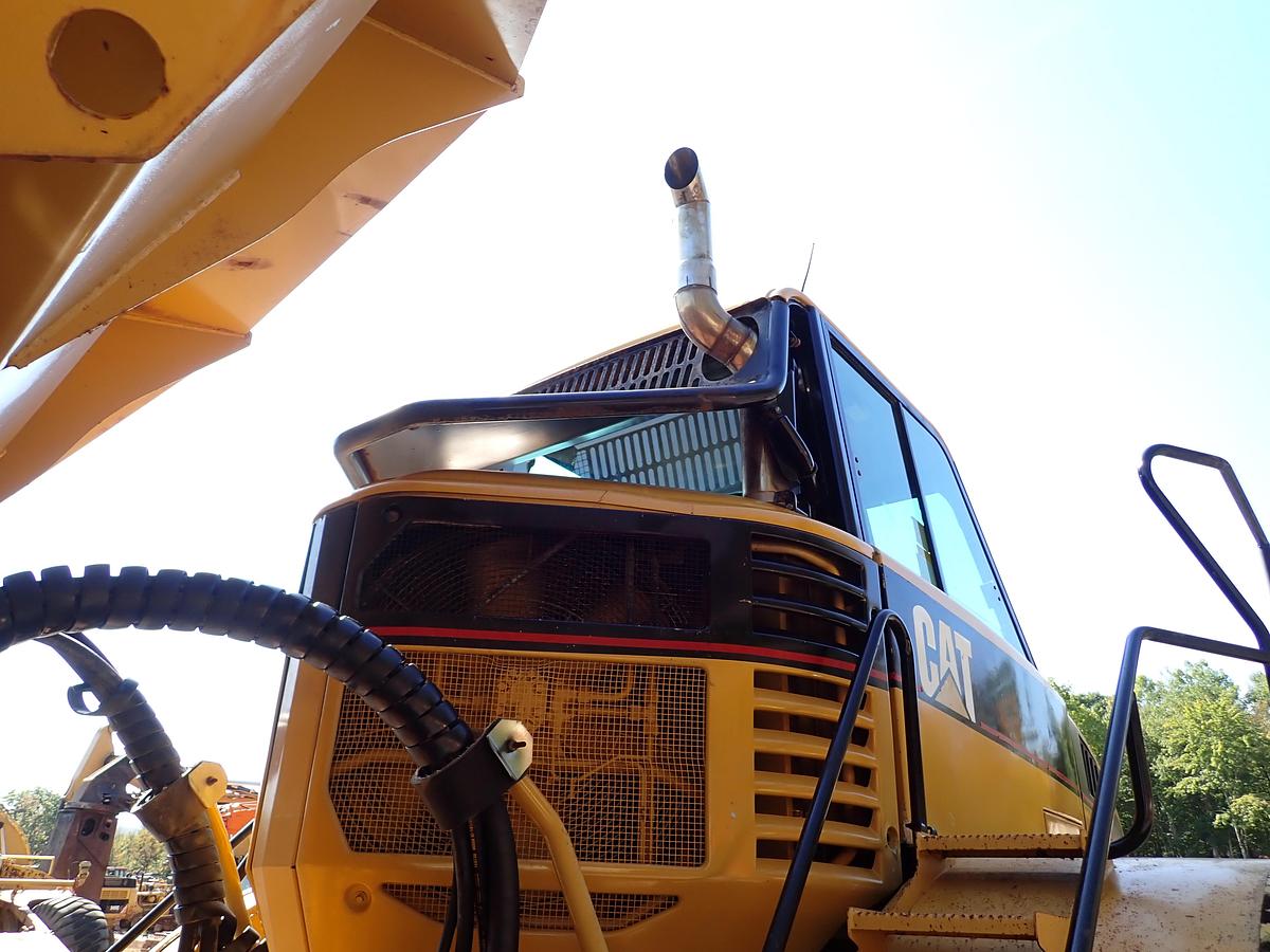 Used 2004 CAT 735 Articulated Haul Truck