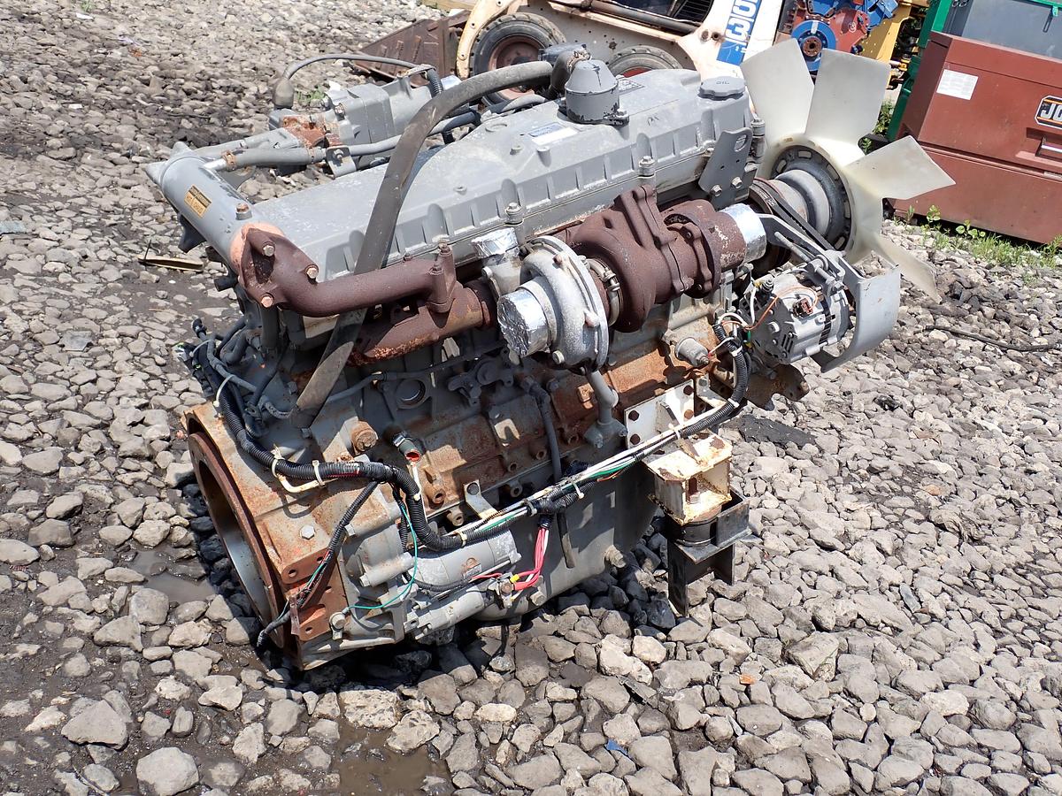 Used 2009 Isuzu 6HK1-XYGD-03 Diesel Engine