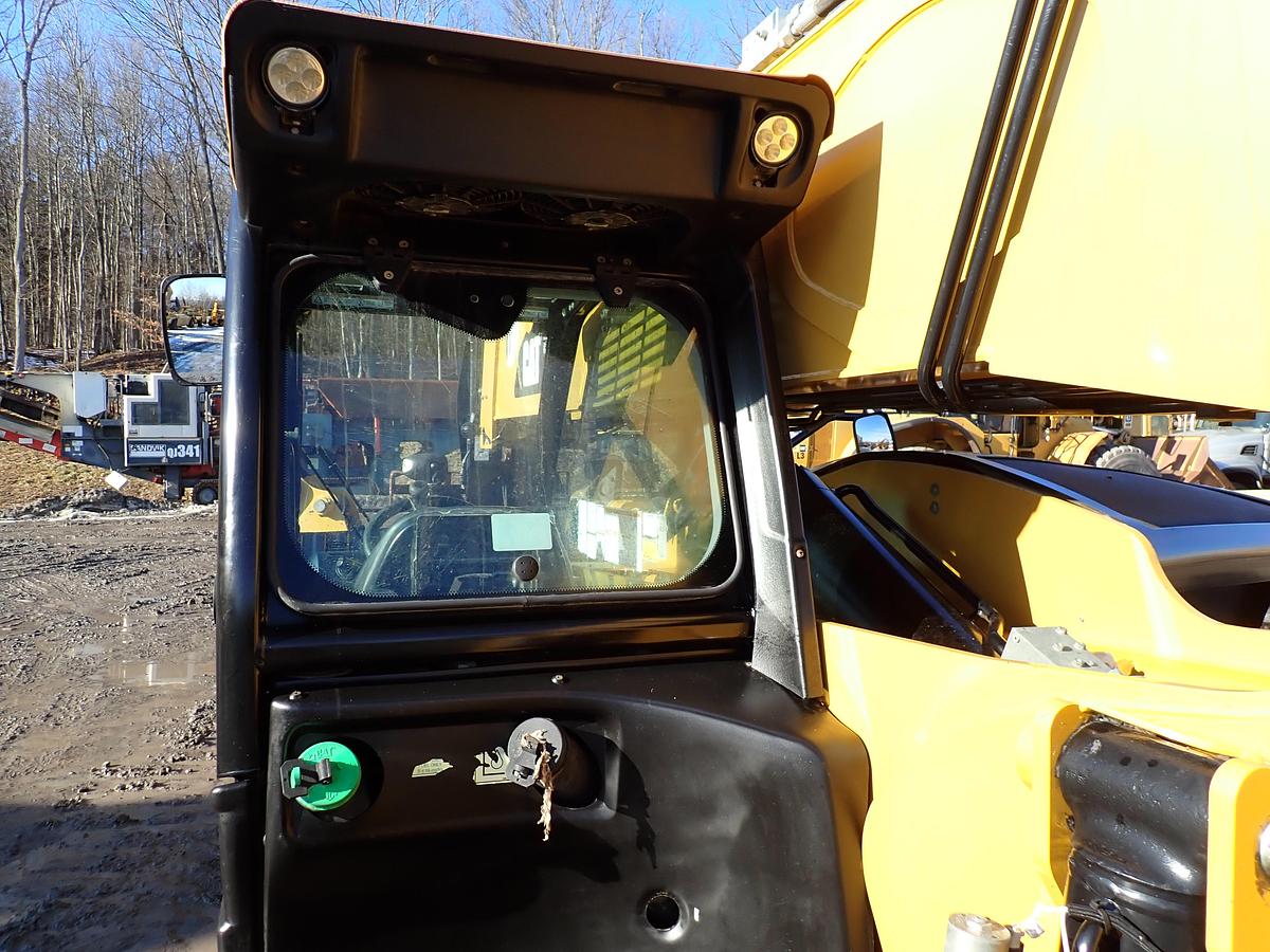 Used 2019 CAT TL1255D