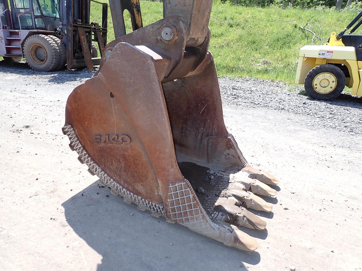 Used 2004 John Deere 330C LC Hydraulic Excavator