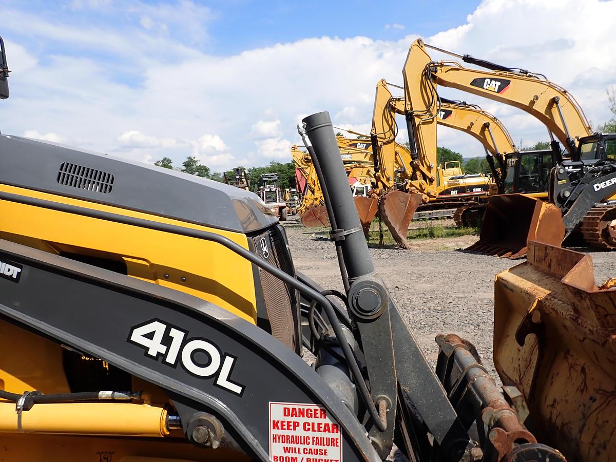 Used 2018 John Deere 410L Loader Backhoe LOADED! Q/C FORKS EXTENDAHOE