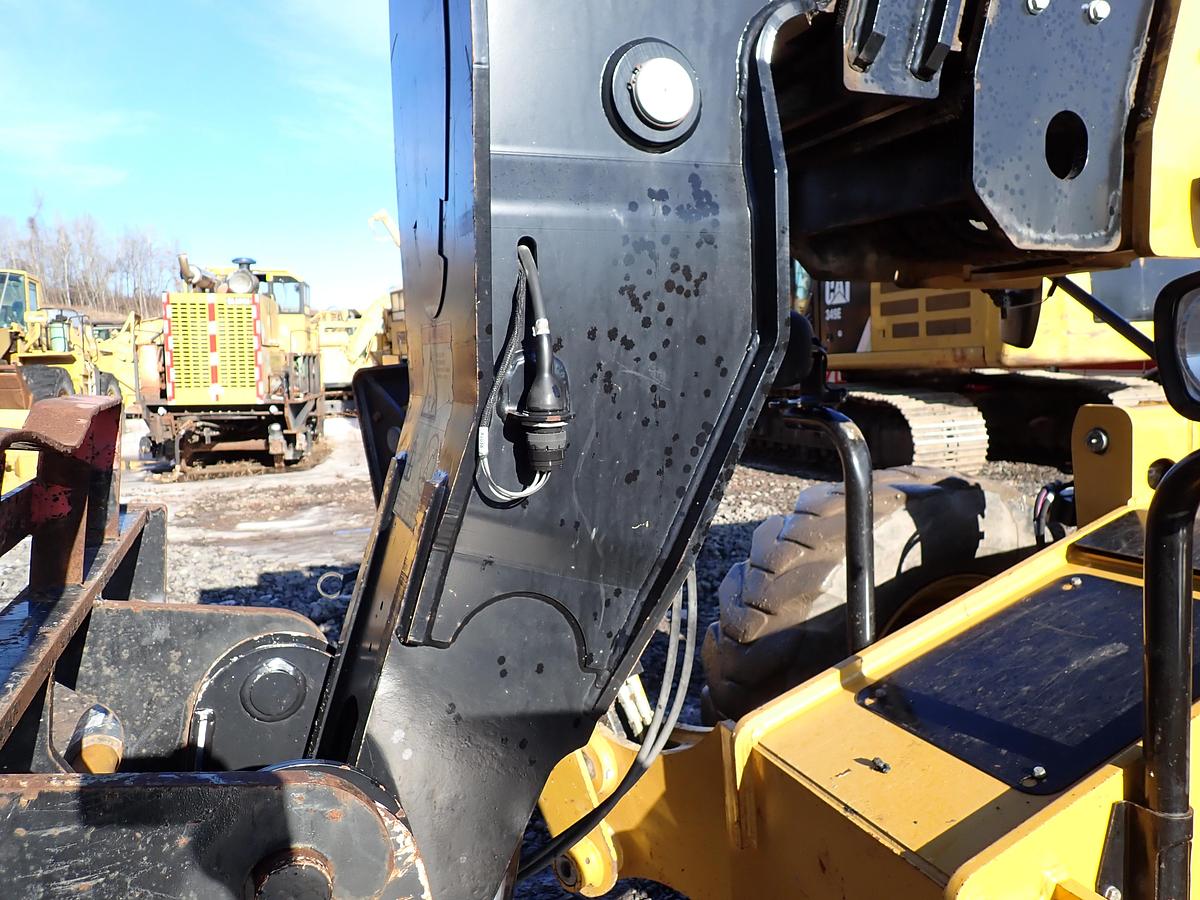 Used 2019 CAT TL1255D