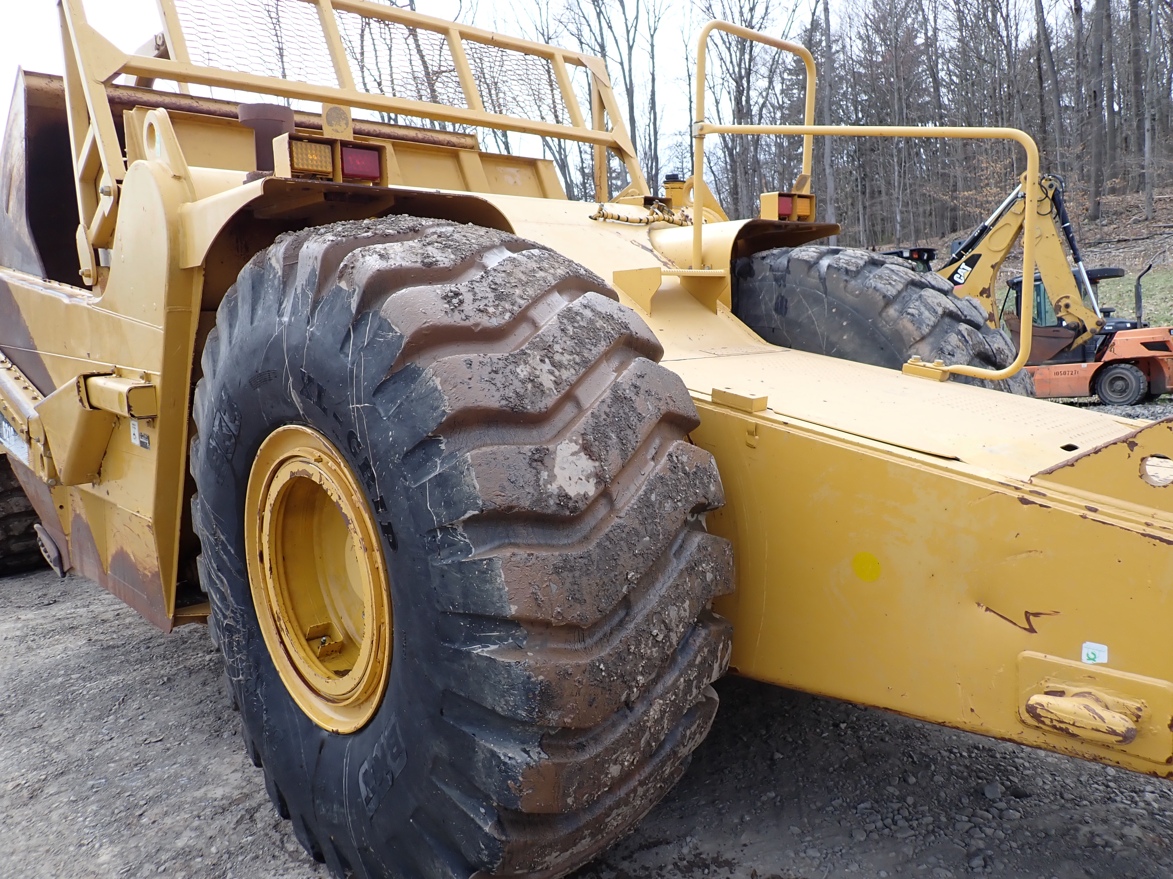 Used 2007 CAT 621G Motor Scraper