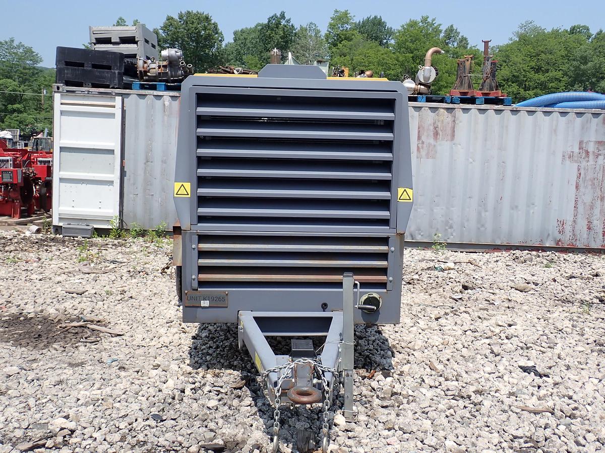 Used 2020 Atlas Copco XAS950CD8 950 CFM Air Compressor 842 HOURS