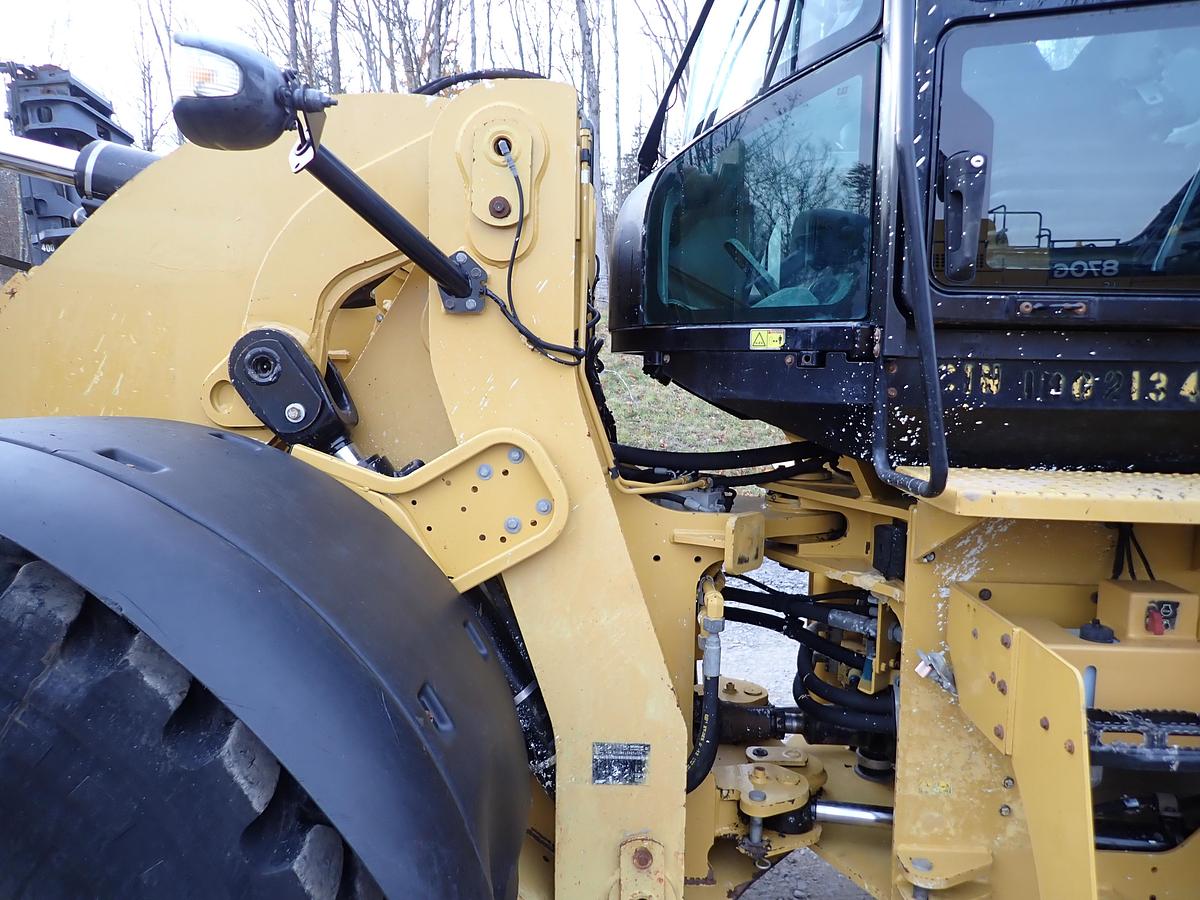 Used 2019 CAT 938M