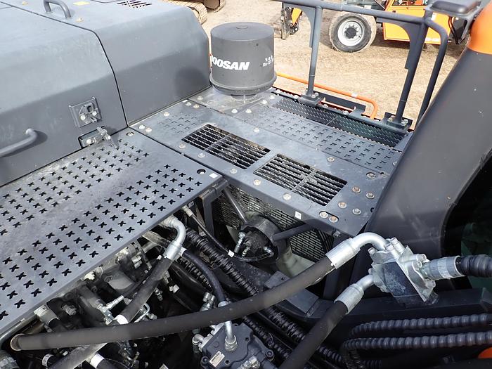 Used 2021 Doosan DX490LC-5