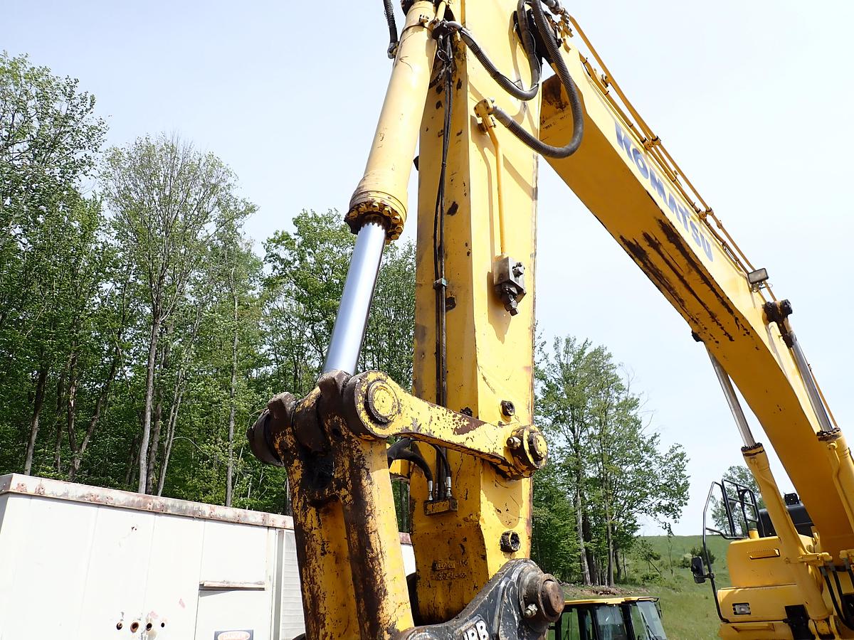 Used 2013 Komatsu PC490LC-10 Excavator 