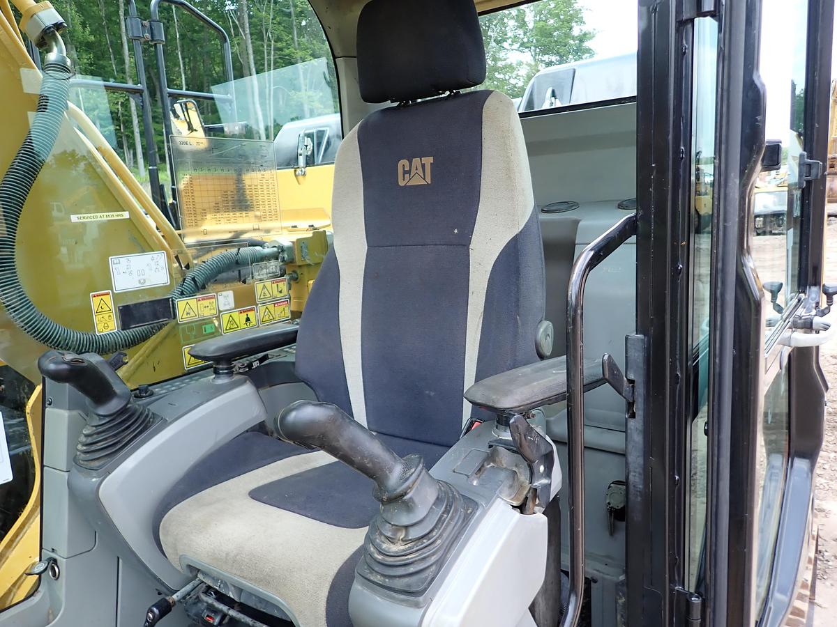 Used 2013 CAT 320EL