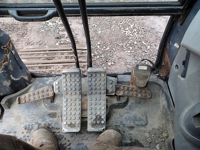 Used 2004 John Deere 600C LC Excavator