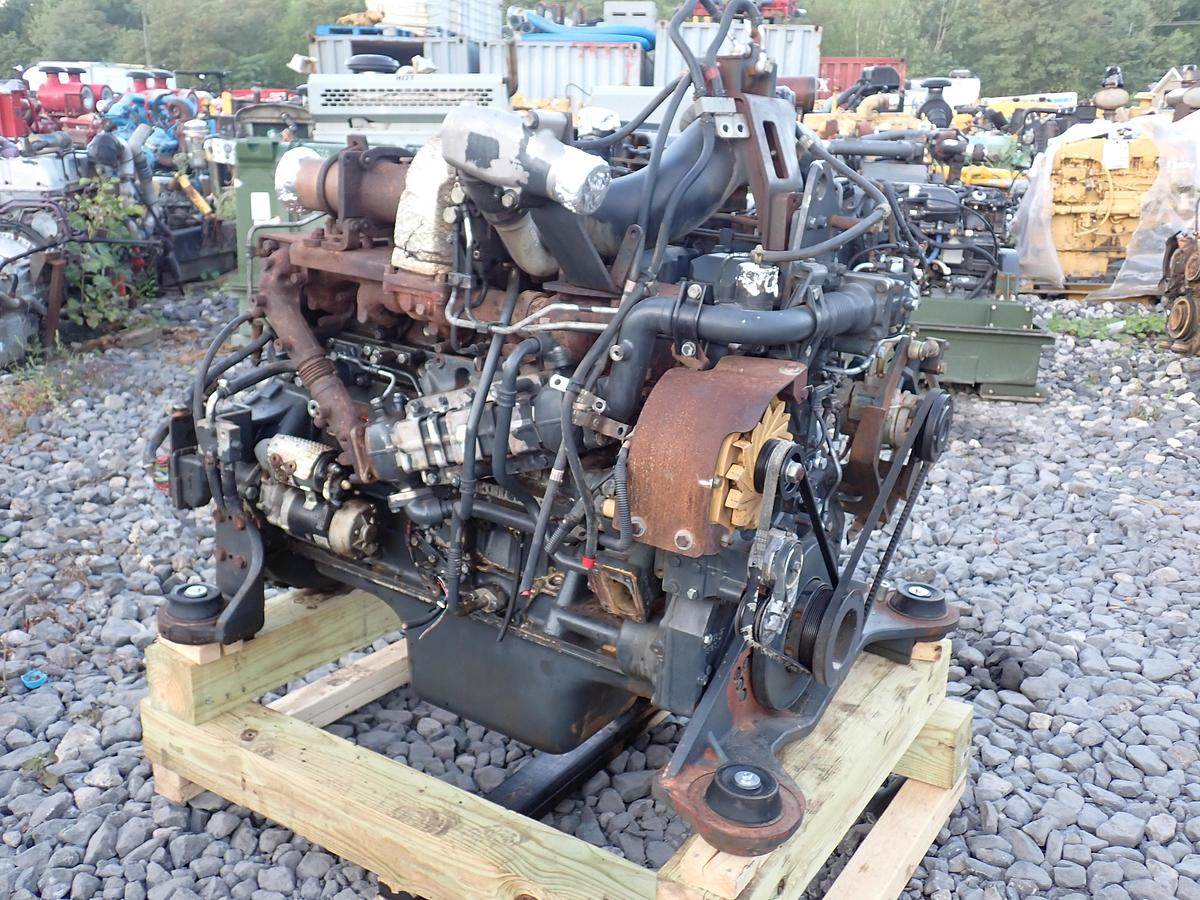 Used 2015 Komatsu SAA6D125E-7 Diesel Engine PC490LC-11 EXCAVATOR