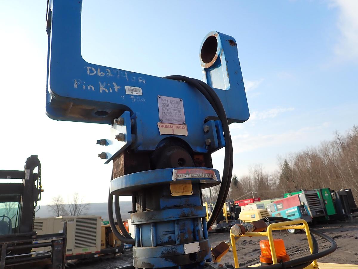 Used Vacuworx RC10 Pipe Lifter