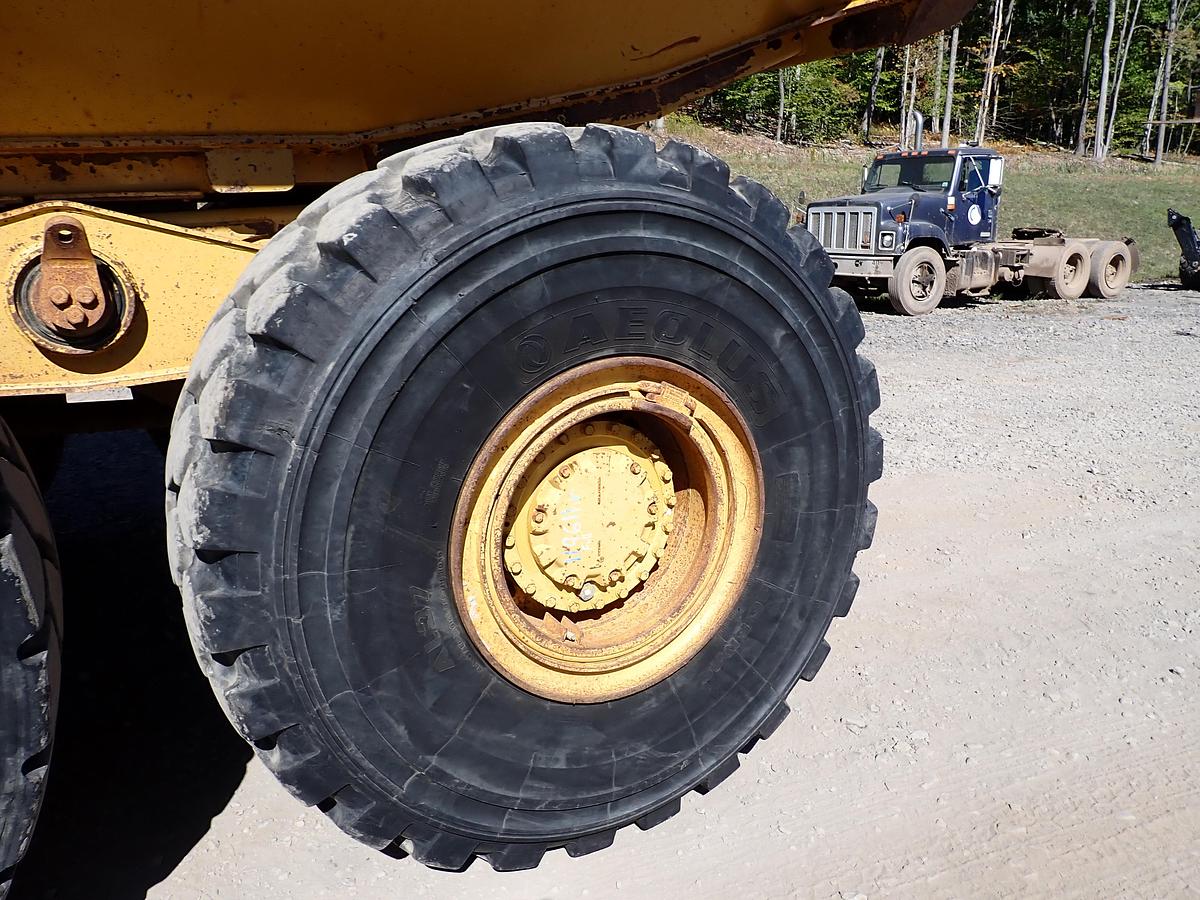 Used 2004 CAT 735 Articulated Haul Truck