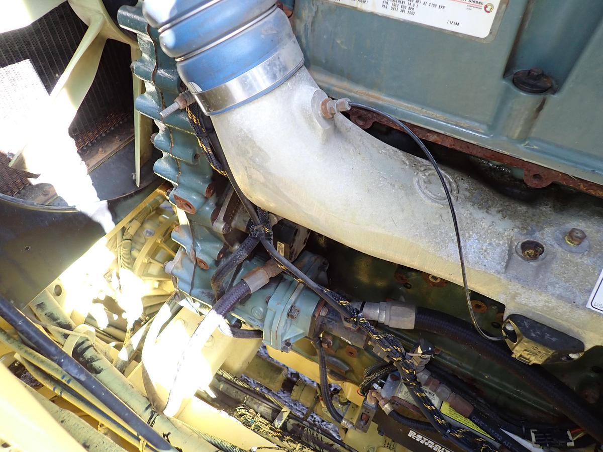 Used 2003 Oshkosh HB2923 Airport Snowblower