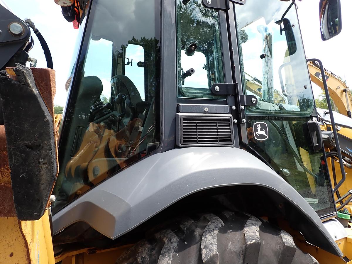 Used 2018 John Deere 410L Loader Backhoe LOADED! Q/C FORKS EXTENDAHOE