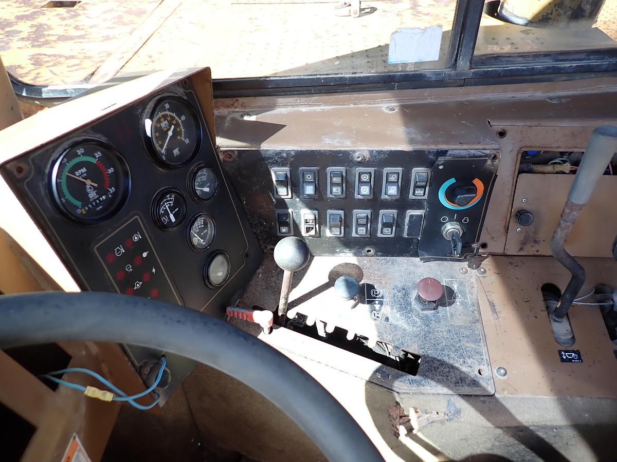 Used 1998 CAT 615C II Elevating Scraper