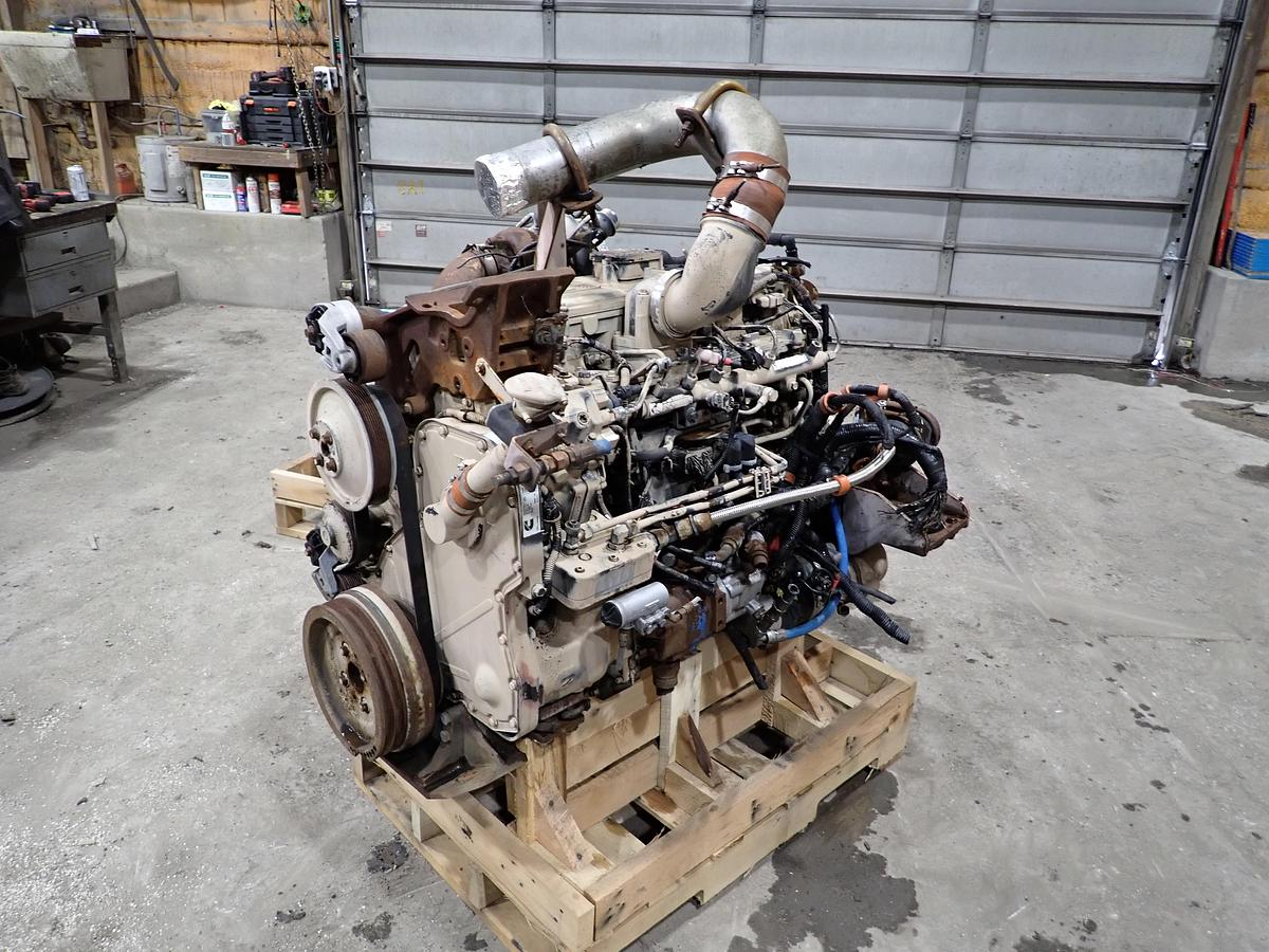 Used 2011 Cummins C8.3-300E Diesel Engine CPL 8692 ISC 8.3