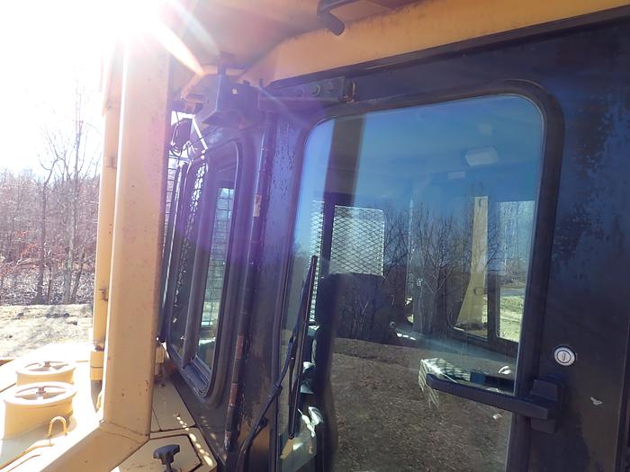 Used 2006 CAT D7R LGP II Crawler Dozer NEW UNDERCARRIAGE!