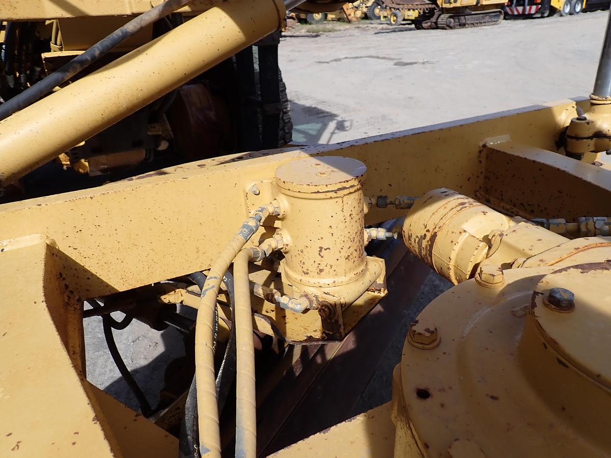 Used 1998 CAT 163H Motor Grader