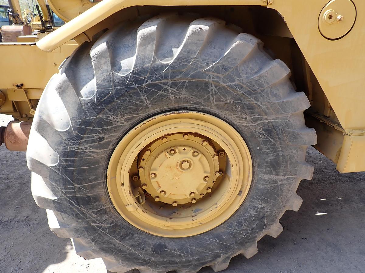 Used 1979 CAT 613B 5000 Gallon Water Wagon