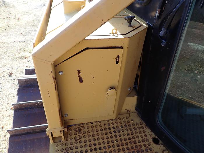 Used 2006 CAT D7R LGP II Crawler Dozer NEW UNDERCARRIAGE!