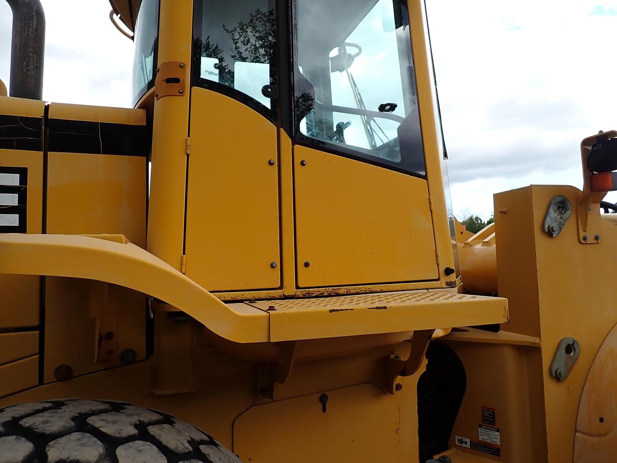 Used 2001 John Deere 624H Wheel Loader