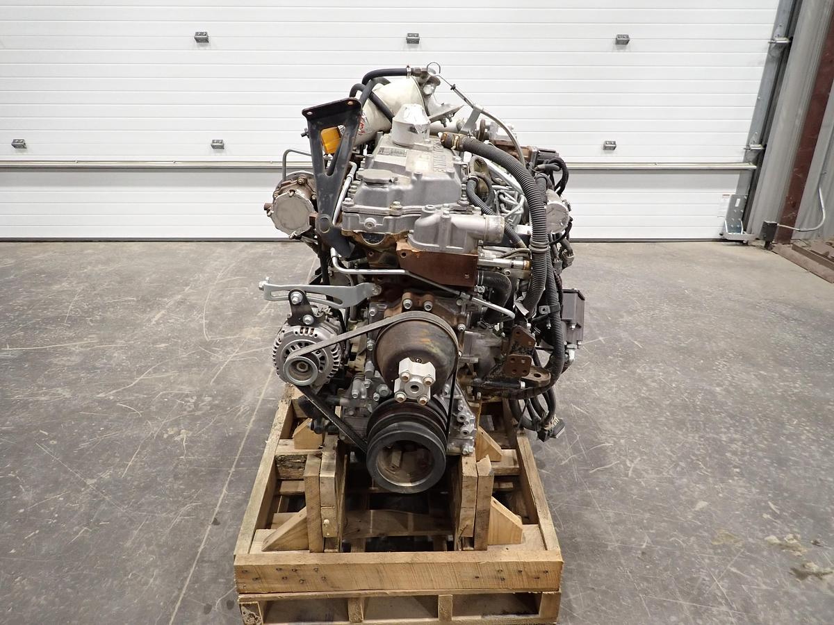 Used 2010 Isuzu 4HK1-XYBW-05 Diesel Engine INDUSTRIAL