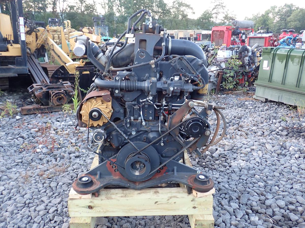 Used 2015 Komatsu SAA6D125E-7 Diesel Engine PC490LC-11 EXCAVATOR