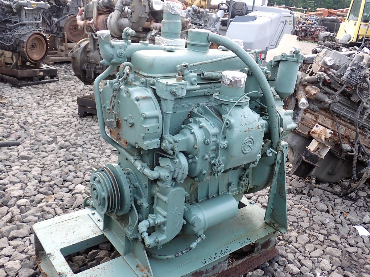 Used Detroit Diesel 4-71 Engine RIGHT HAND EXHAUST