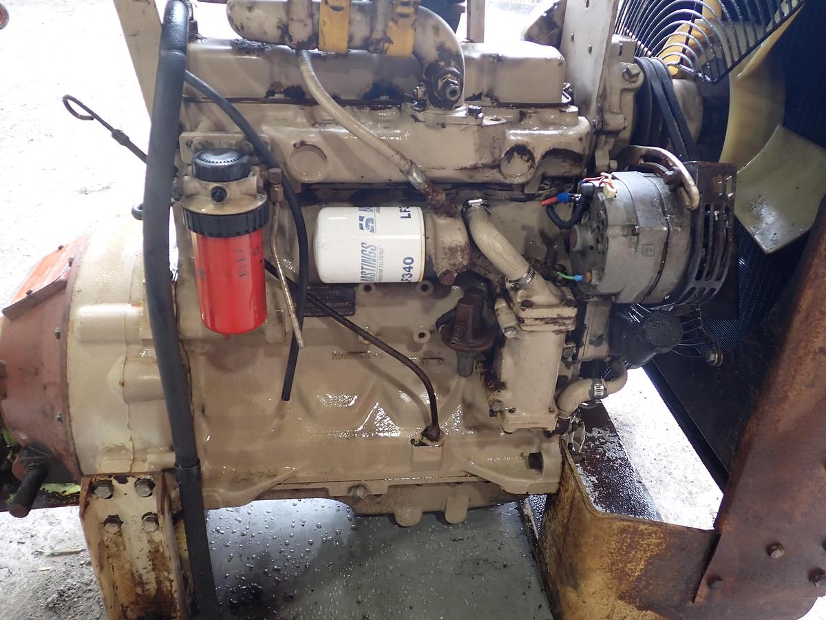 Used John Deere 4045TF001 Turbo Diesel Engine POWER UNIT w/ PTO Clutch