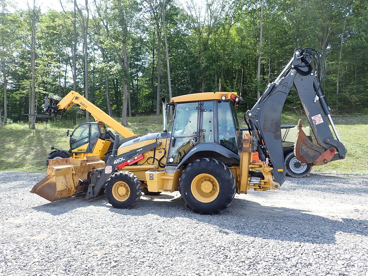 Used 2018 John Deere 410L Loader Backhoe LOADED! Q/C FORKS EXTENDAHOE