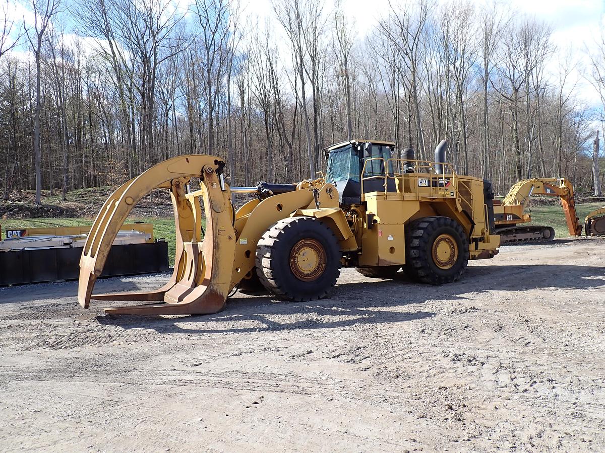 Used 2015 CAT 988K