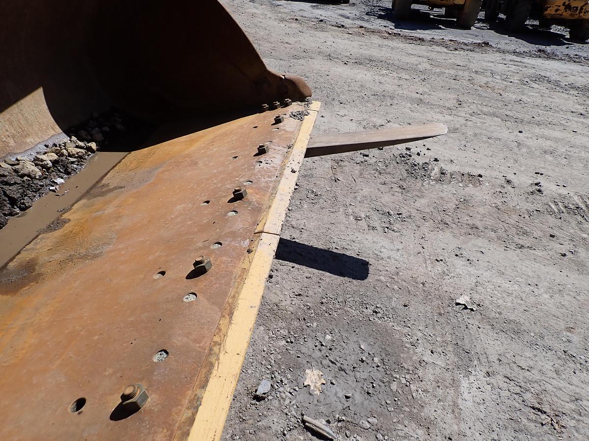 Used 2019 CAT 966M Wheel Loader Q/C & FORKS