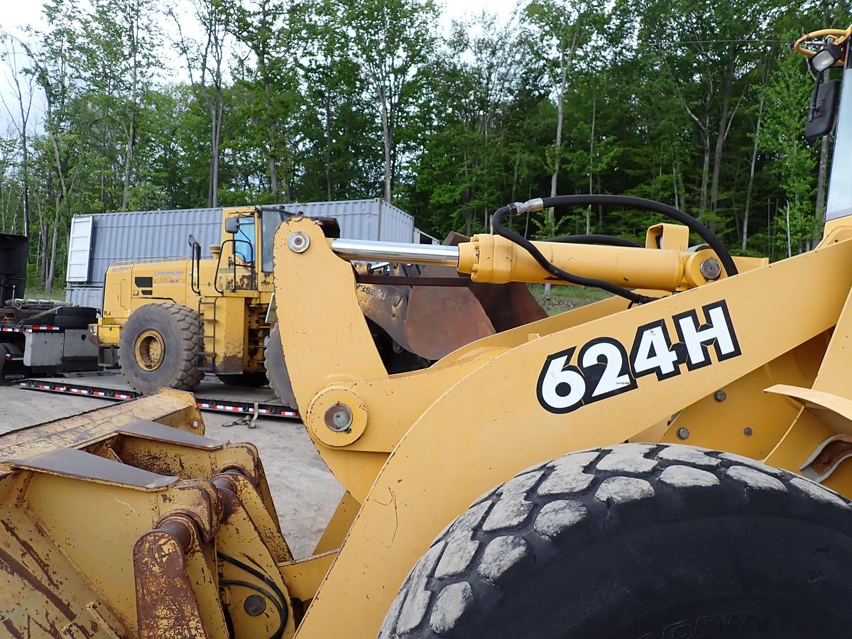 Used 2001 John Deere 624H Wheel Loader