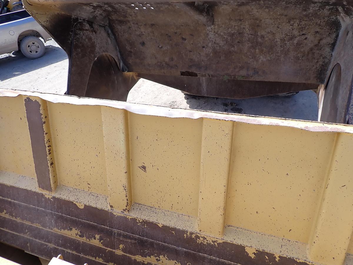 Used 2004 CAT 621G Motor Scraper