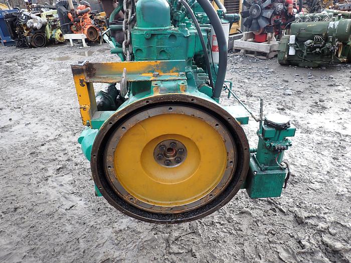 Used Komatsu S6D105-1 Turbo Diesel Engine LOW HOURS! Onan 0665T