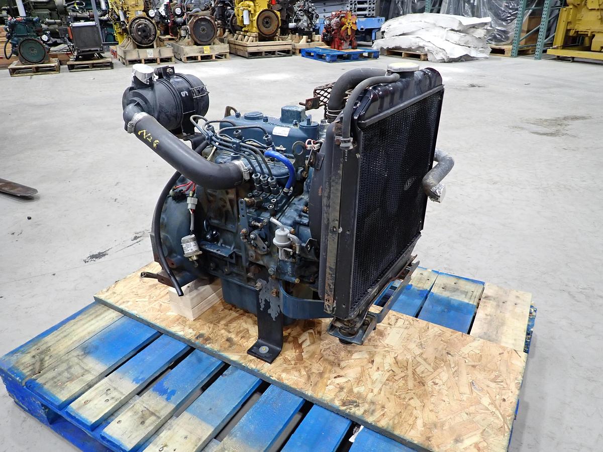 Used 2000 Kubota D905 Diesel Engine Power Unit