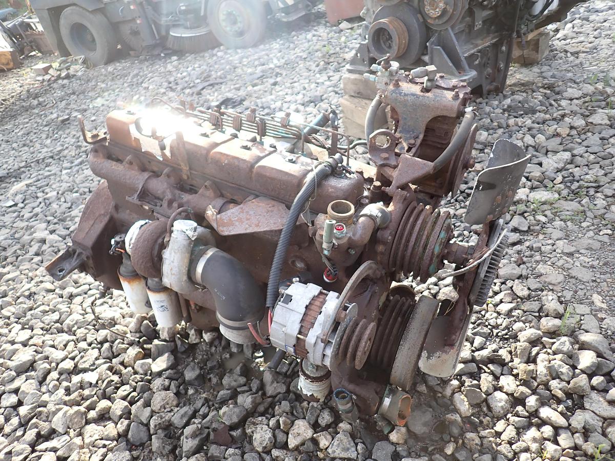Used 1992 International DT466 Turbo Diesel Engine 230 HP