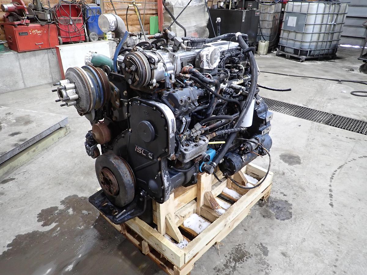 Used 2004 Cummins ISL 330 Diesel Engine CPL 8458 CM850