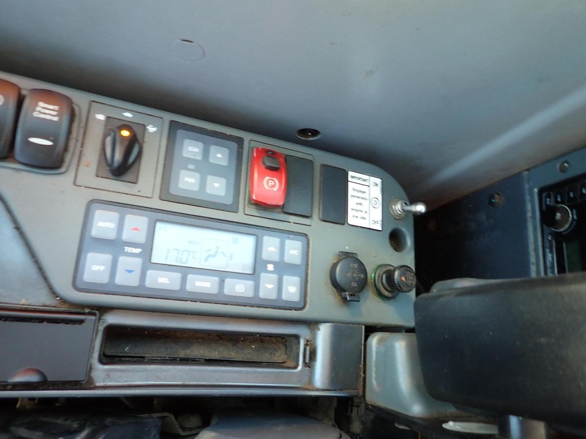 Used 2019 Doosan DX210WMH-5 Wheeled Excavator Material Handler