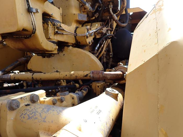 Used 2001 CAT 621G Motor Scraper